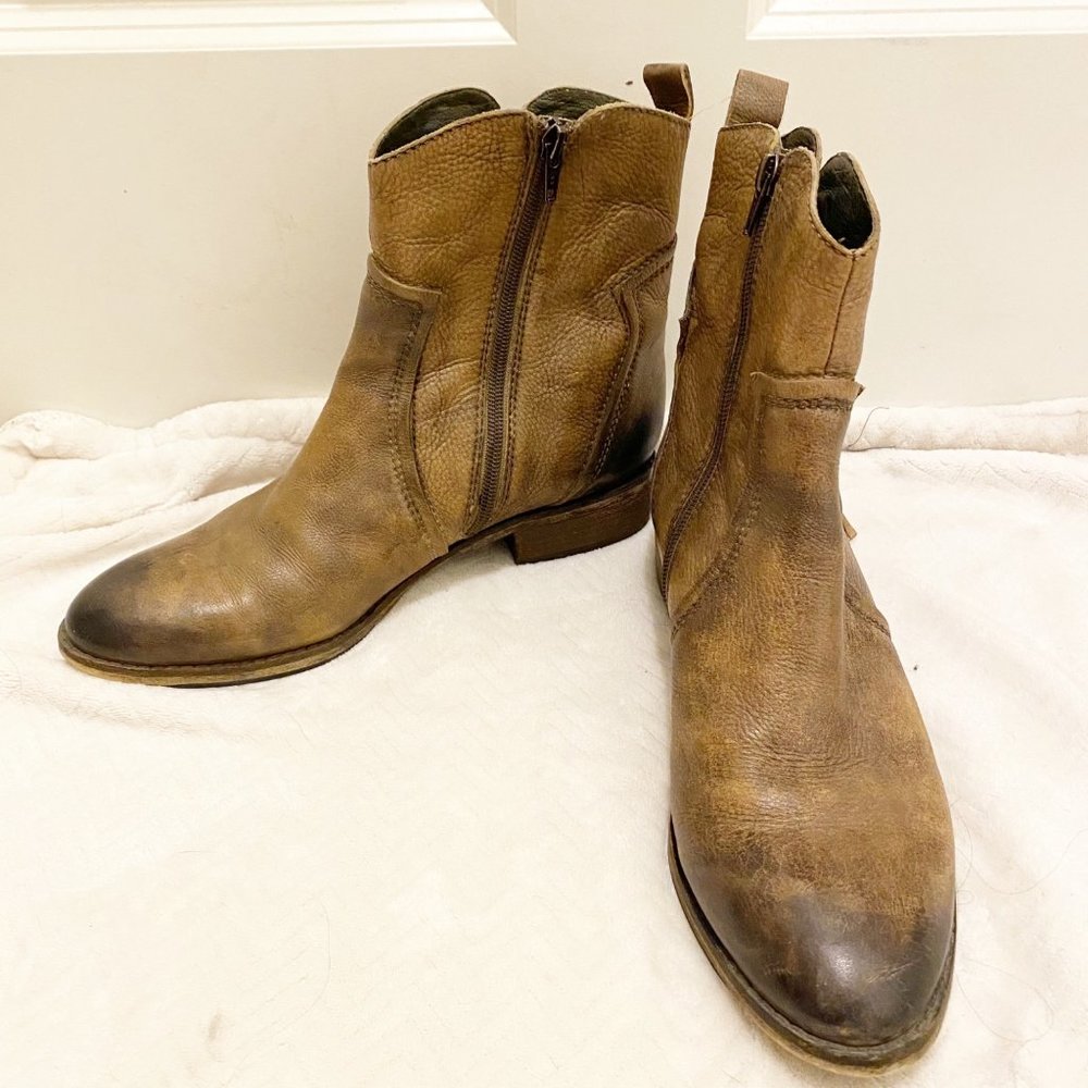 Sam Edelman Women's Brown Leather Western Style Booties Distressed Boots